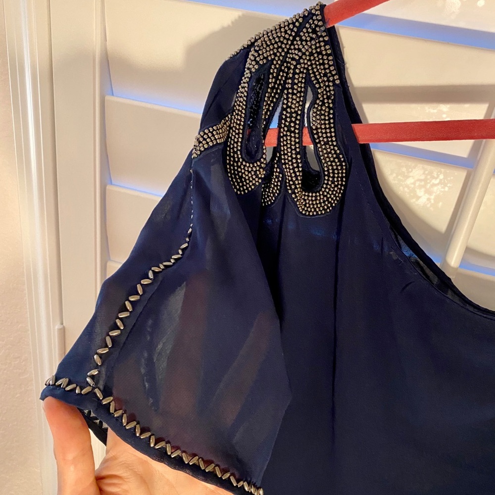One Shoulder Top. Size Small - Picture 6 of 7